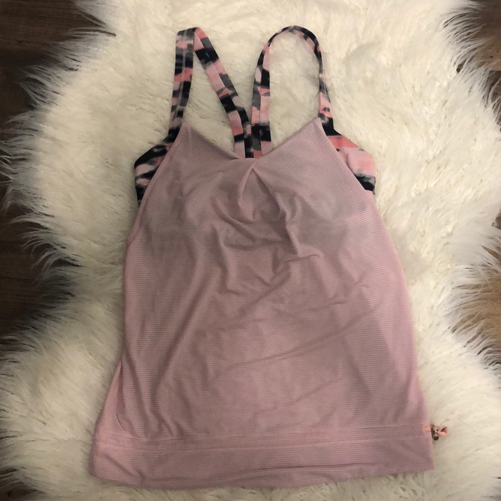 Lululemon workout tank